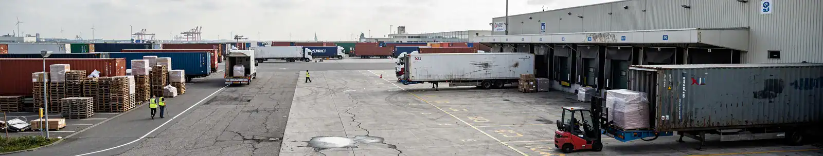 Logistieke banen buiten het centrum van Rotterdam